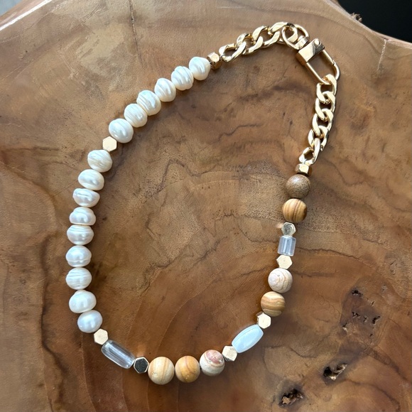 Modern Half Pearl Stone Necklace - Picture 1 of 8